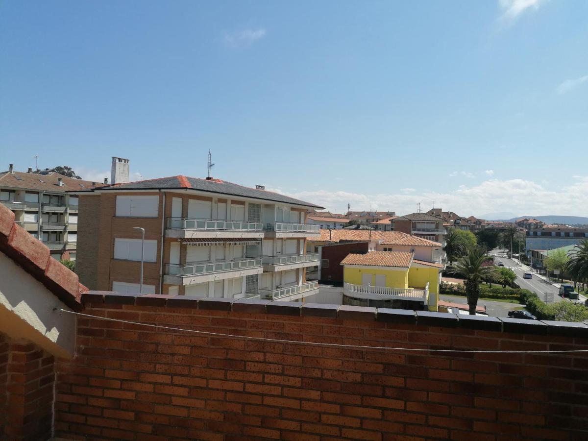 Apartamentos Regollera Noja Luaran gambar